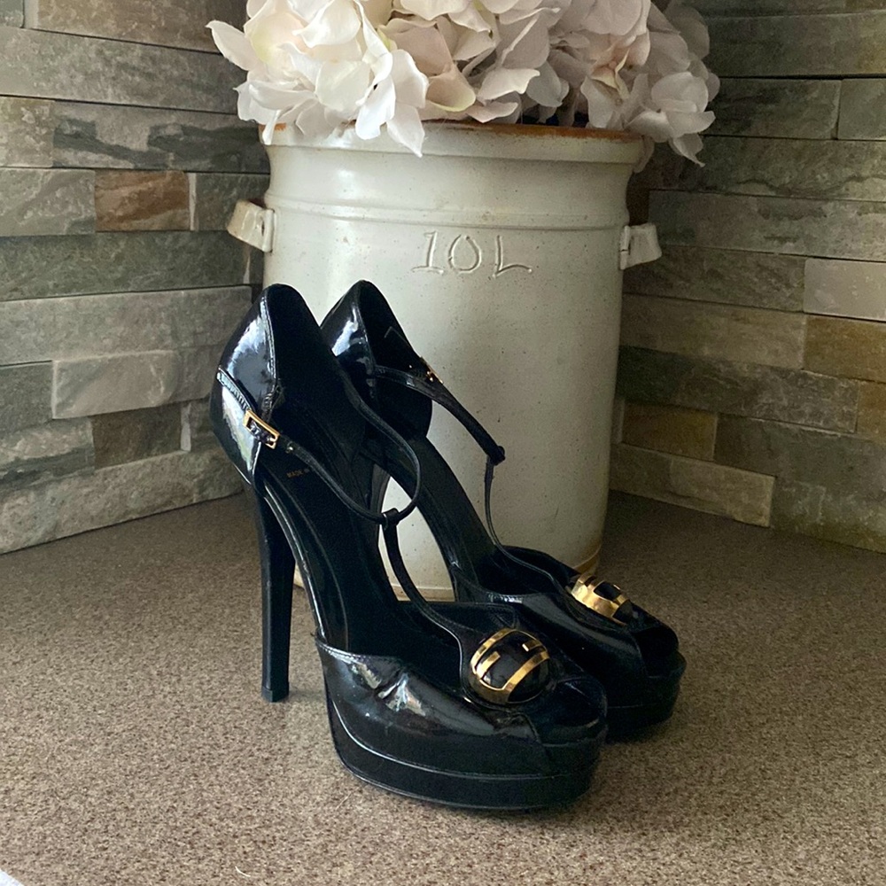 FENDI Black Patent Leather T Strap Peep Toe Platform Sandals - Picture 2 of 13